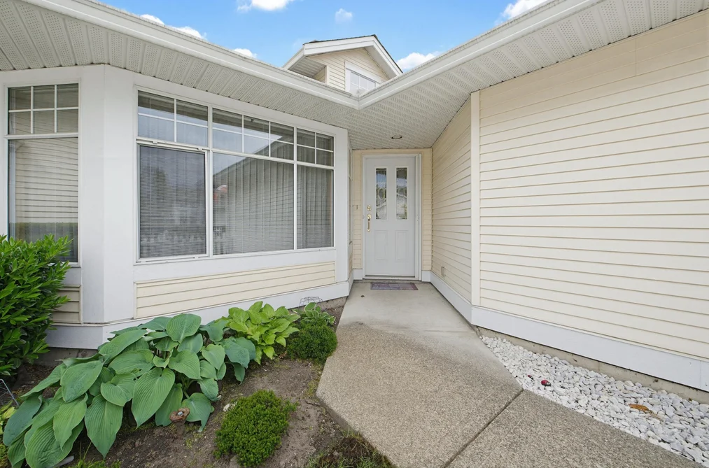 22 9208 208 STREET, Langley BC V1M 2M9, Langley BC — Residential for Sale - Photo 2