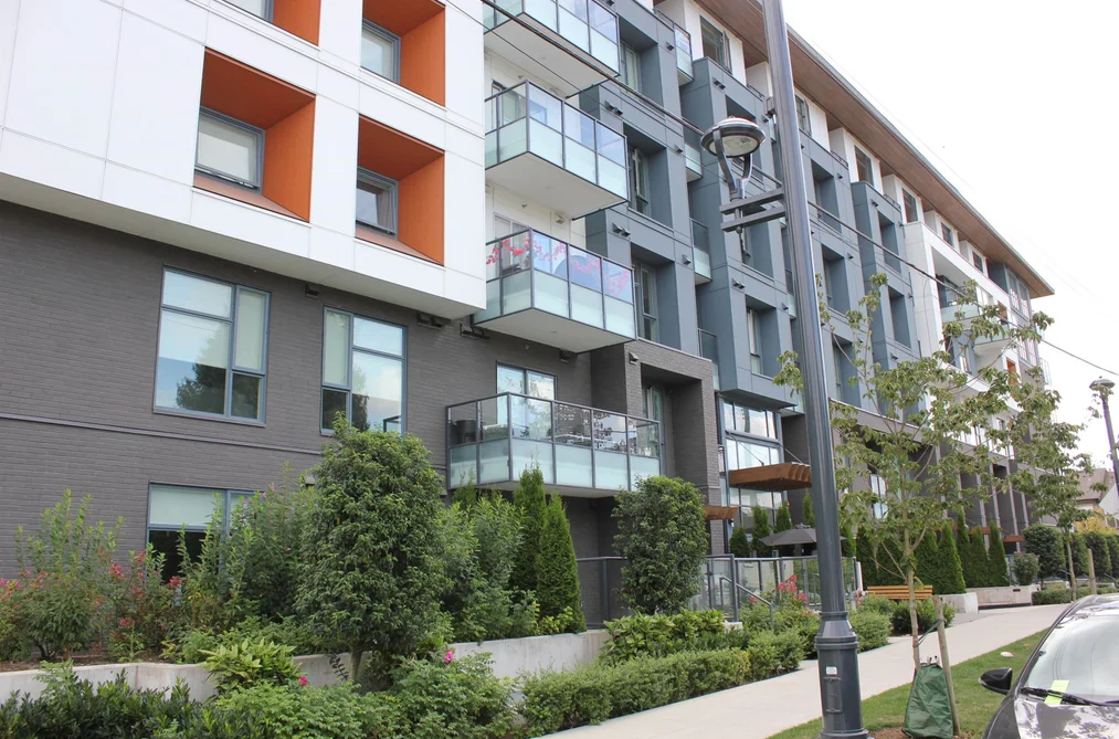 Condo for sale at 220 10828 139a Street Surrey British Columbia - MLS: R3166270