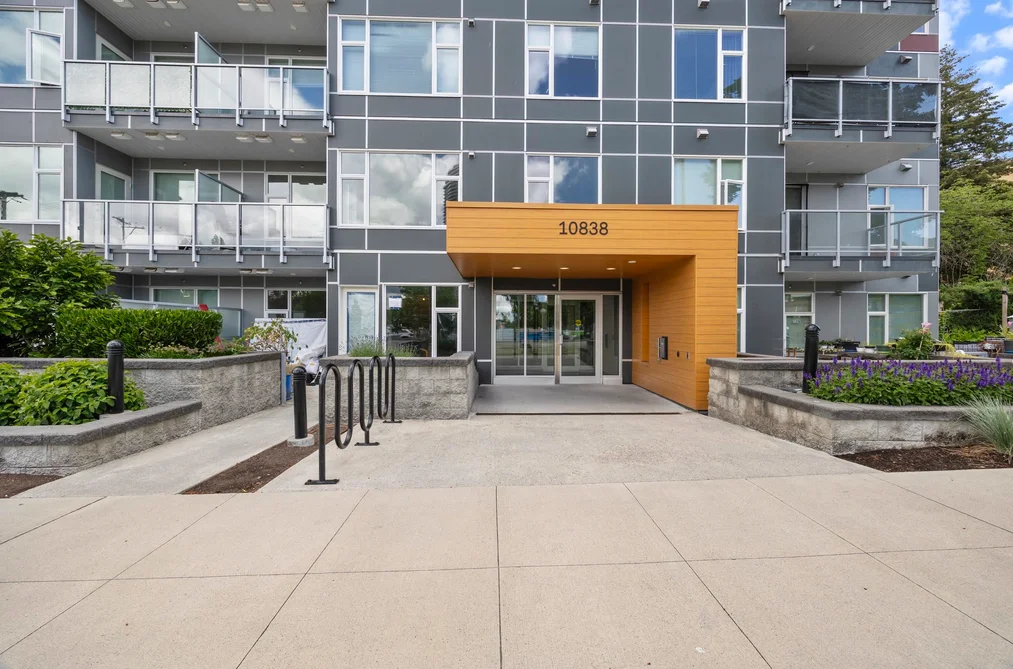 220 10838 WHALLEY BOULEVARD, Surrey BC V3R 0G8, Surrey BC — Residential for Sale - Photo 2