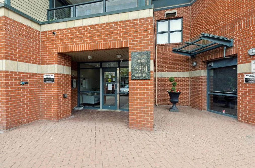 220 15210 PACIFIC AVENUE, White Rock BC V4B 5L2, White Rock BC — Residential for Sale - Photo 2