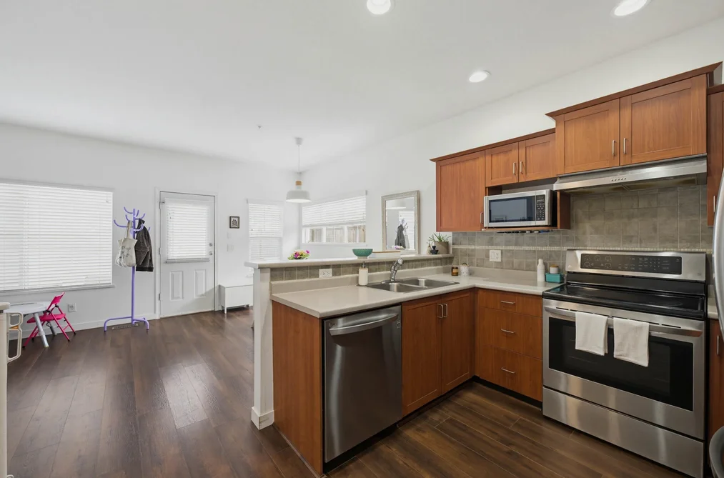 220 3000 RIVERBEND DRIVE, Coquitlam, BC — Residential for Sale — Photo 18 of 40