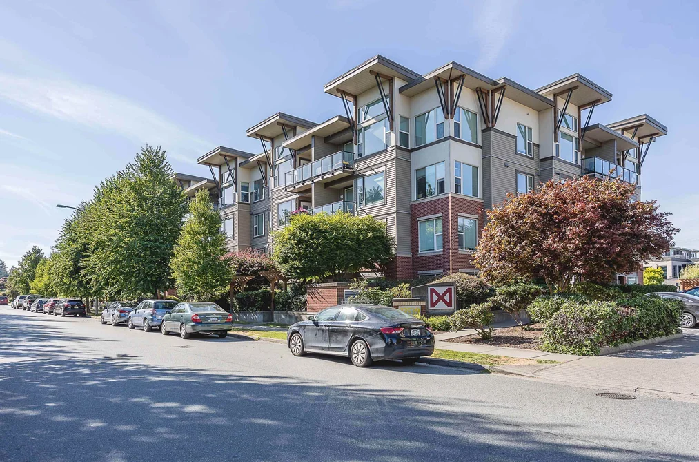 Condo for sale at 220 33539 Holland Avenue Abbotsford British Columbia - MLS: R3108953