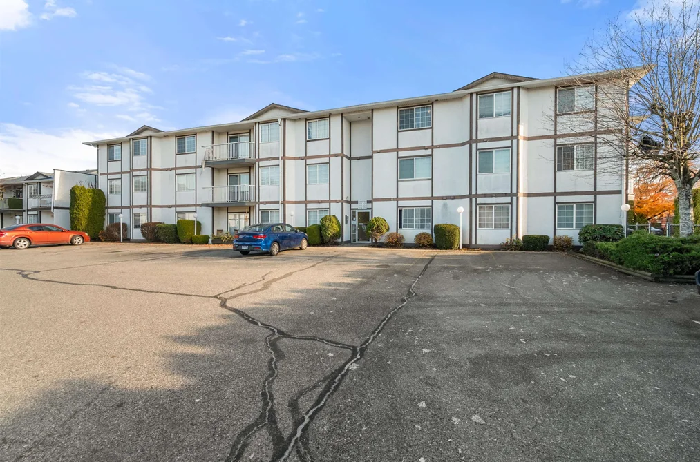220 45669 MCINTOSH DRIVE, Chilliwack BC V2P 6V4, Chilliwack BC — Residential for Sale - Photo 2