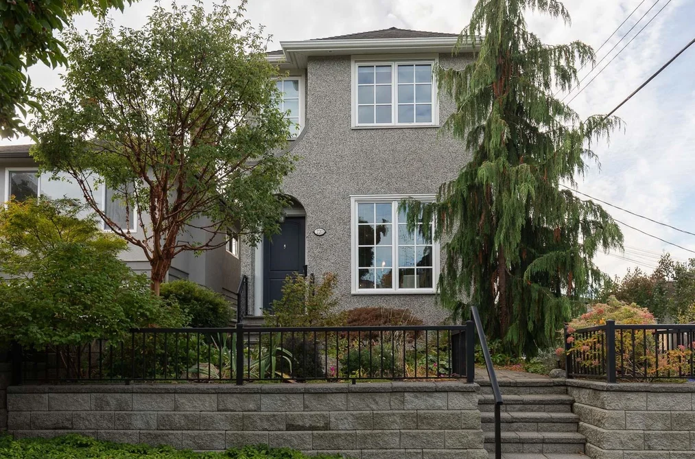 House for sale at 220 E 40th Avenue Vancouver British Columbia - MLS: R3079039