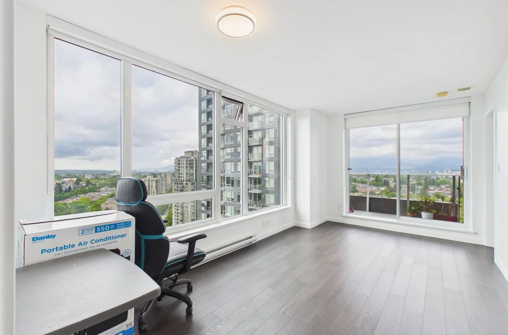 2202 5515 BOUNDARY ROAD, Vancouver BC V5R 0E3, Vancouver BC — Residential for Sale - Photo 2
