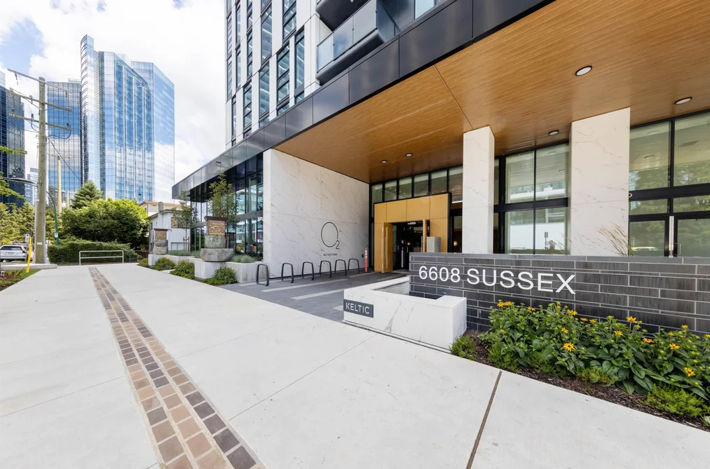 Condo for sale at 2202 6608 Sussex Avenue Burnaby British Columbia - MLS: R3144629