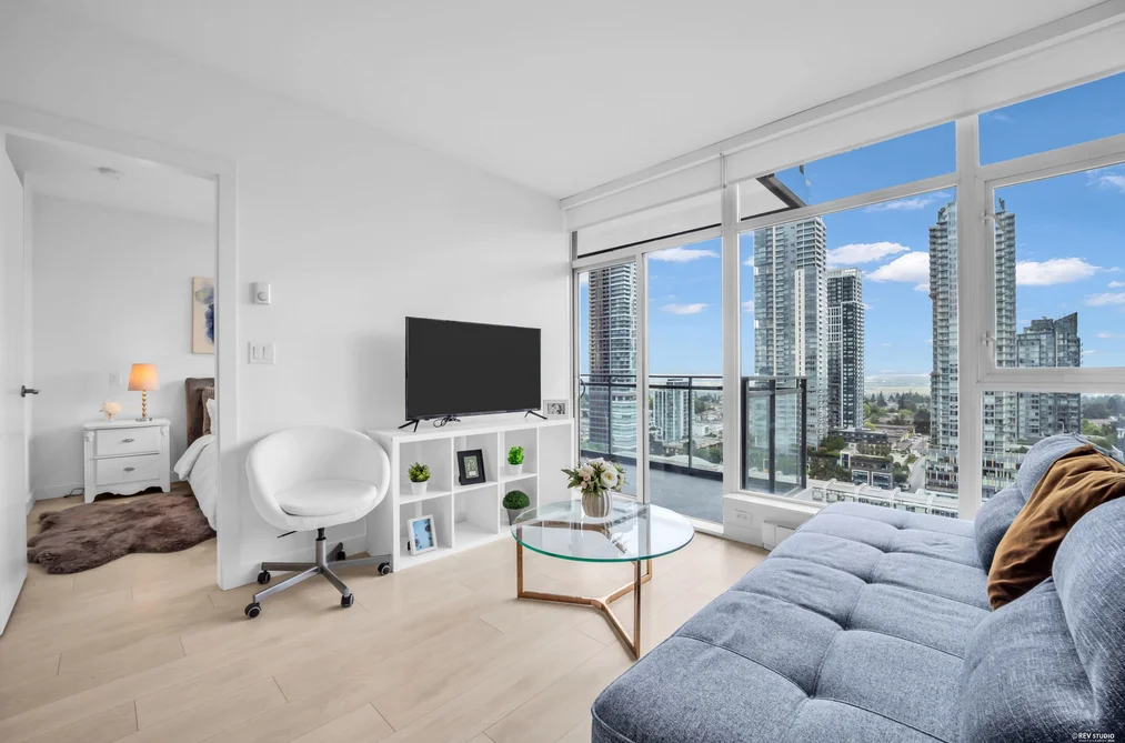 Condo for sale at 2203 6098 Station Street Burnaby British Columbia - MLS: R3125075
