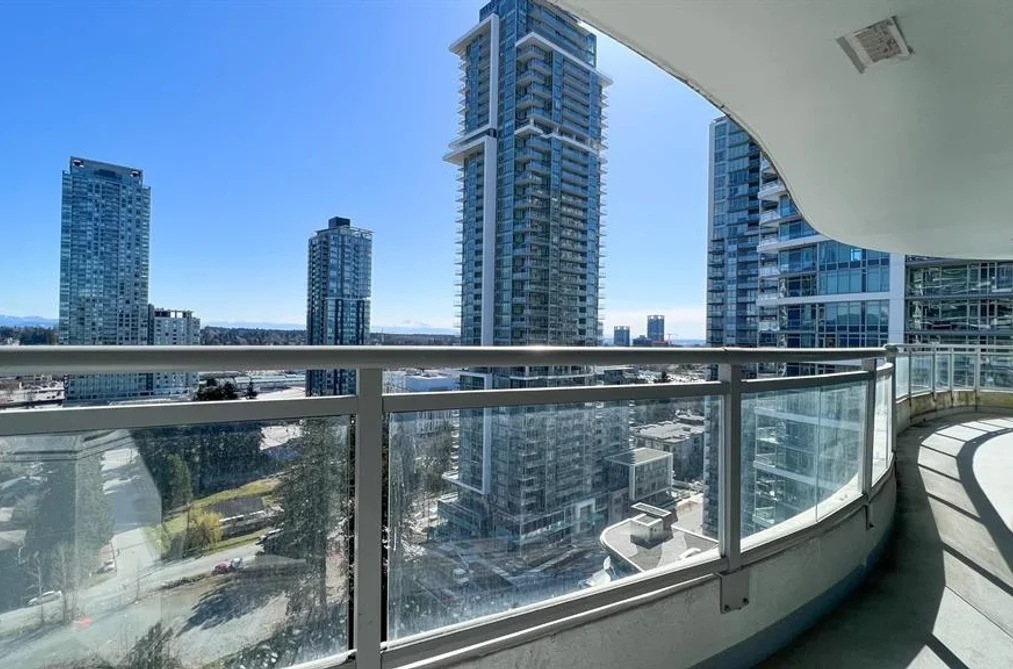 2205 13303 CENTRAL AVENUE, Surrey BC V3T 0K6, Surrey BC — Residential for Sale - Photo 3