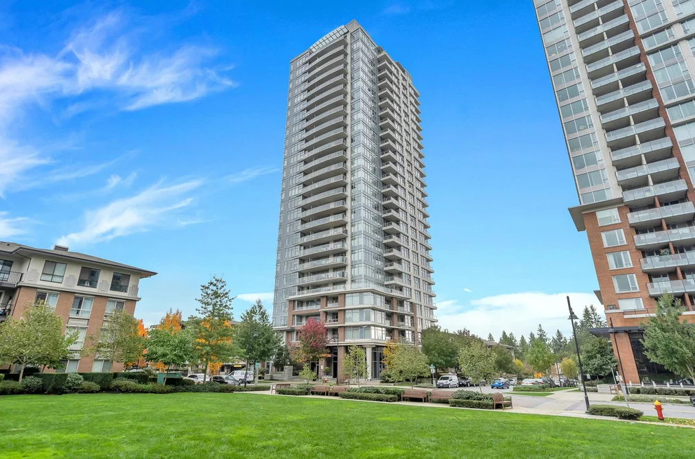 Condo for sale at 2205 3102 Windsor Gate Coquitlam British Columbia - MLS: R3111725