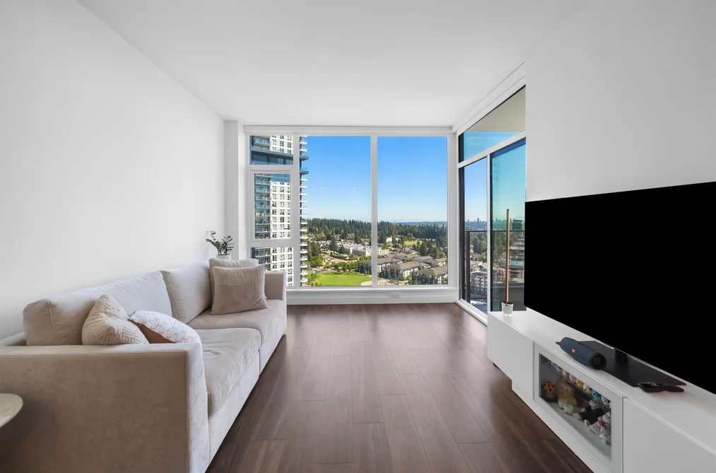 Condo for sale at 2205 518 Clarke Road Coquitlam British Columbia - MLS: R3152440