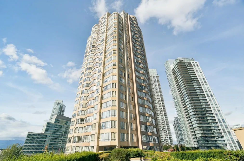 2205 6220 MCKAY AVENUE, Burnaby BC V5H 4M8, Burnaby BC — Residential for Sale - Main Photo