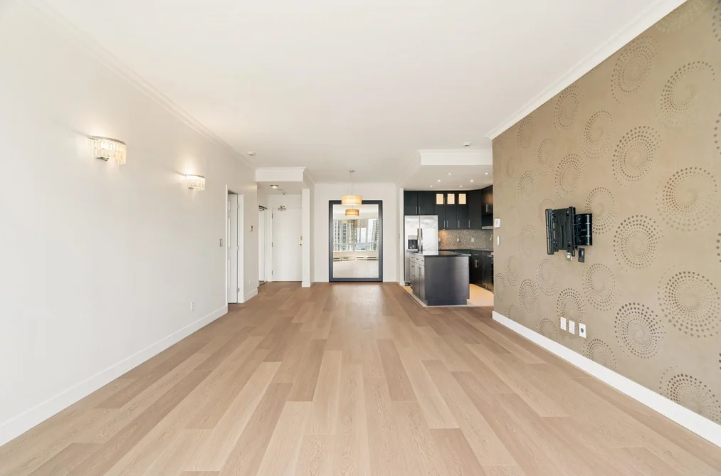 2205 6220 MCKAY AVENUE, Burnaby BC V5H 4M8, Burnaby BC — Residential for Sale — Photo 4 of 28