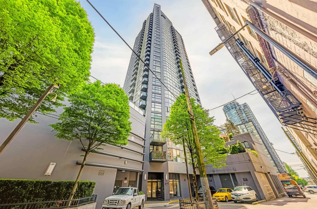 2206 1199 SEYMOUR STREET, Vancouver BC V6B 1K3, Vancouver BC — Residential for Sale - Photo 2