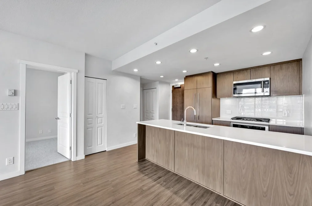 2206 3100 WINDSOR GATE, Coquitlam BC V3B 0P3, Coquitlam BC — Residential for Sale - Photo 7
