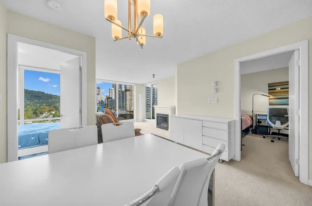Condo for sale at 2206 9868 Cameron Street Burnaby British Columbia - MLS: R3170311
