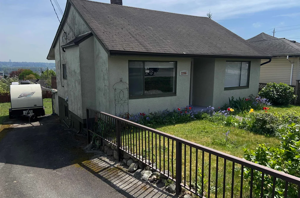 2206 EIGHTH AVENUE, New Westminster BC V3M 2V1, New Westminster BC — Residential for Sale - Photo 3