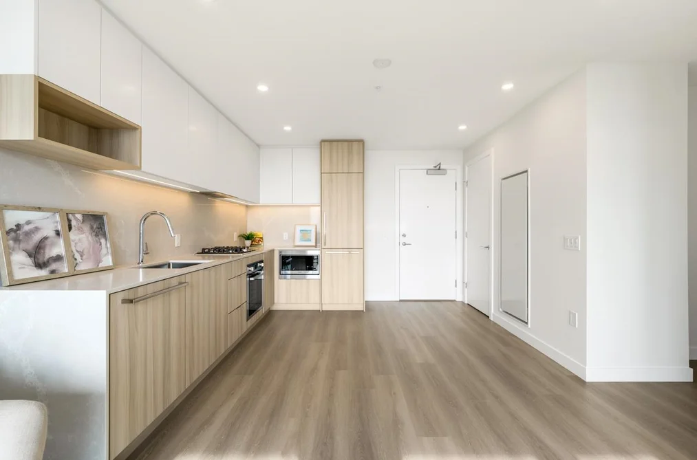 2207 6087 WILSON AVENUE, Burnaby BC V5H 0M1, Burnaby BC — Residential for Sale - Photo 2