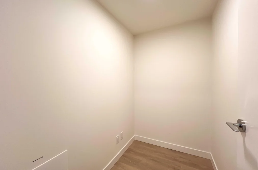 2208 308 ALDERSON AVENUE, Coquitlam, BC — Residential for Sale — Photo 12 of 17