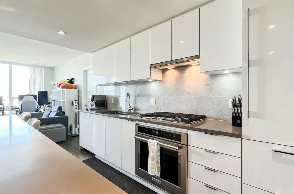 2208 5883 BARKER AVENUE, Burnaby BC V5H 0G4, Burnaby BC — Residential for Sale - Photo 4