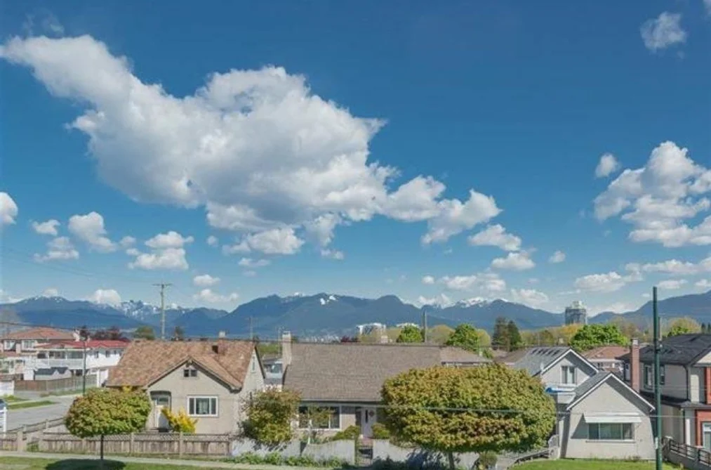 2208 E 41ST AVENUE, Vancouver BC V5P 1L6, Vancouver BC — Residential for Sale - Photo 2