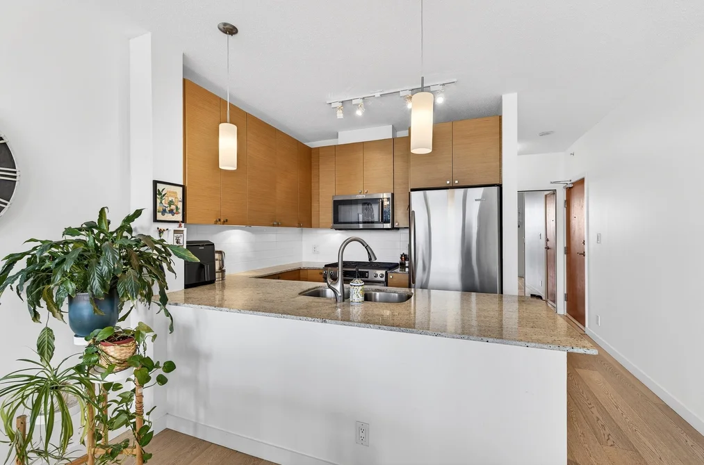 2209 110 BREW STREET, Port Moody BC V3H 0E4, Port Moody BC — Residential for Sale - Photo 2