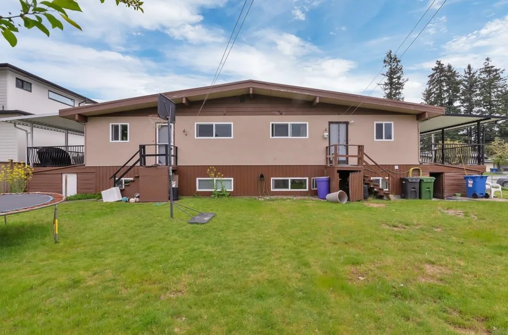 2211 BEAVER STREET, Abbotsford BC V2T 3C9, Abbotsford BC — Residential Income for Sale — Photo 39 of 40