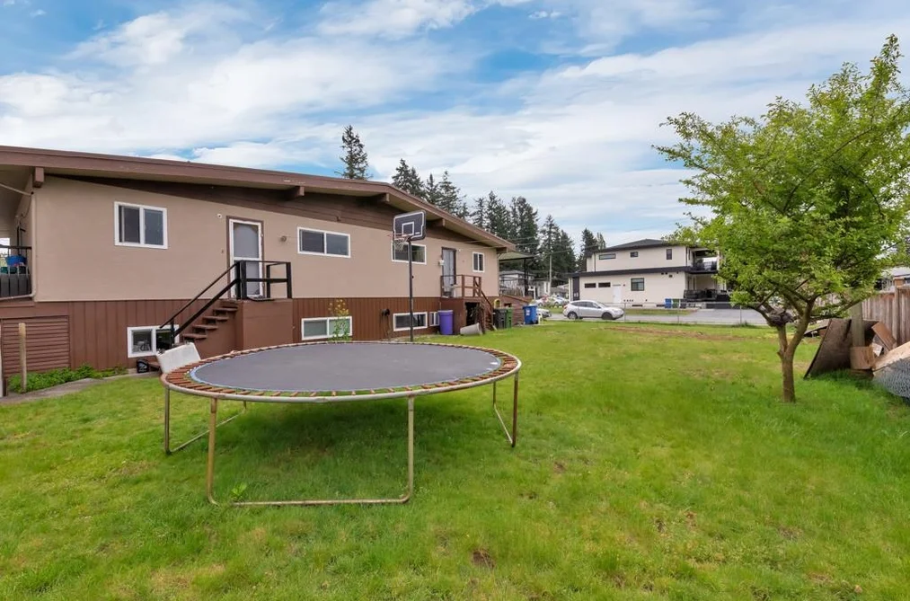 2211 BEAVER STREET, Abbotsford BC V2T 3C9, Abbotsford BC — Residential Income for Sale — Photo 40 of 40