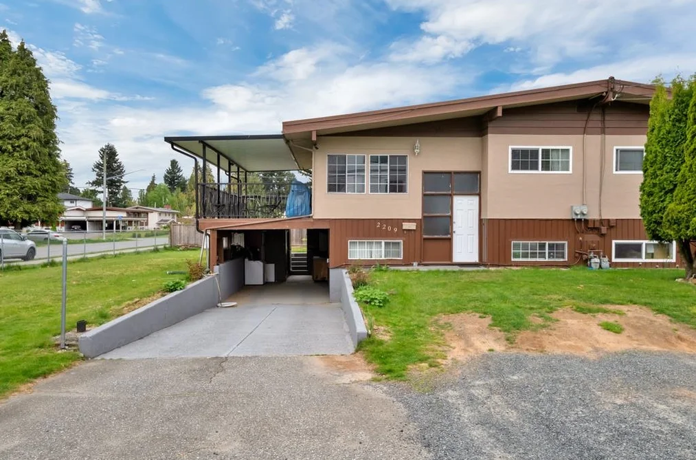 2209 2211 BEAVER STREET, Abbotsford BC V2T 3C9, Abbotsford BC — Residential Income for Sale - Photo 5