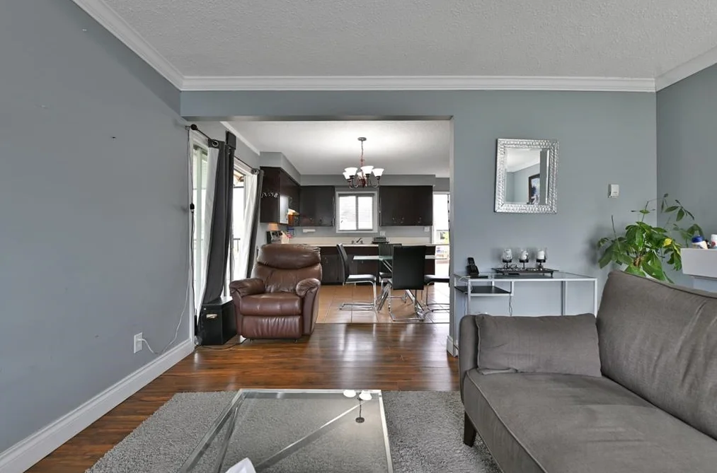 2211 BEAVER STREET, Abbotsford BC V2T 3C9, Abbotsford BC — Residential Income for Sale — Photo 9 of 40