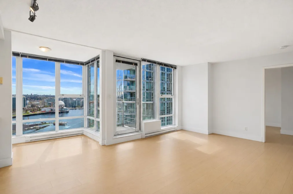 Condo for sale at 2209 602 Citadel Parade Vancouver British Columbia - MLS: R3107299