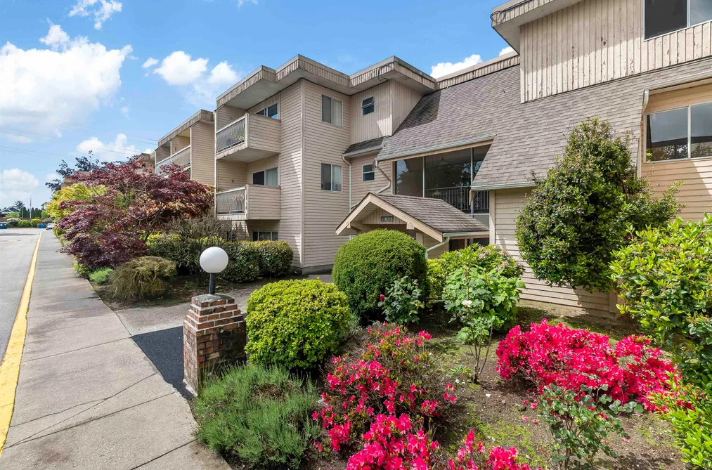 Condo for sale at 221 11806 88 Avenue Delta British Columbia - MLS: R3103619