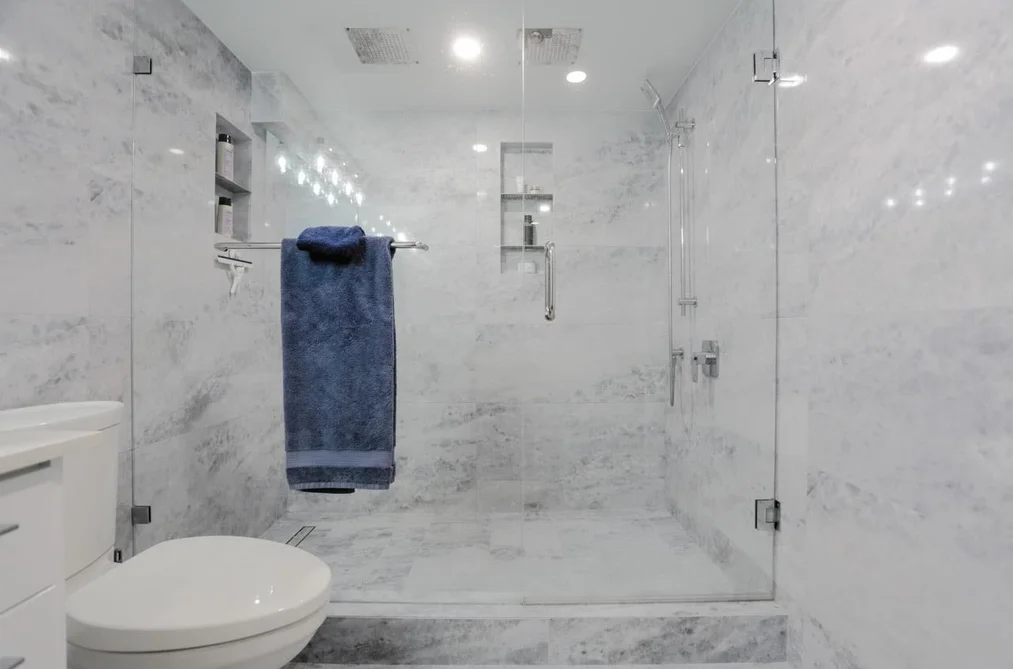 221 1215 LANSDOWNE DRIVE, Coquitlam BC V3E 2P6, Coquitlam BC — Residential for Sale - Photo 3