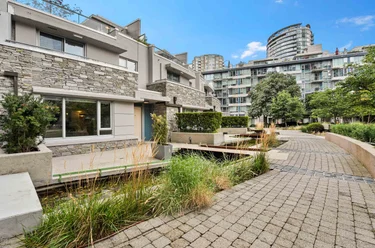 188 Keefer Pl Unit 221, Vancouver, BC - MLS: R3175322