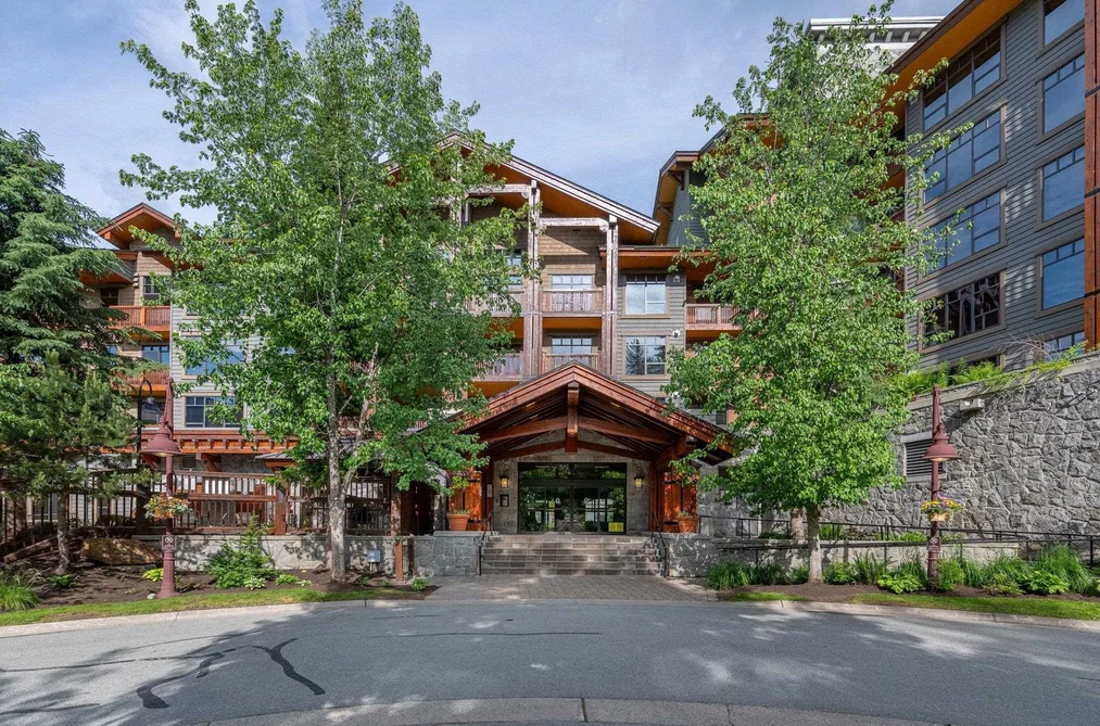Condo for sale at 221 2202 Gondola Way Whistler British Columbia - MLS: R3074611
