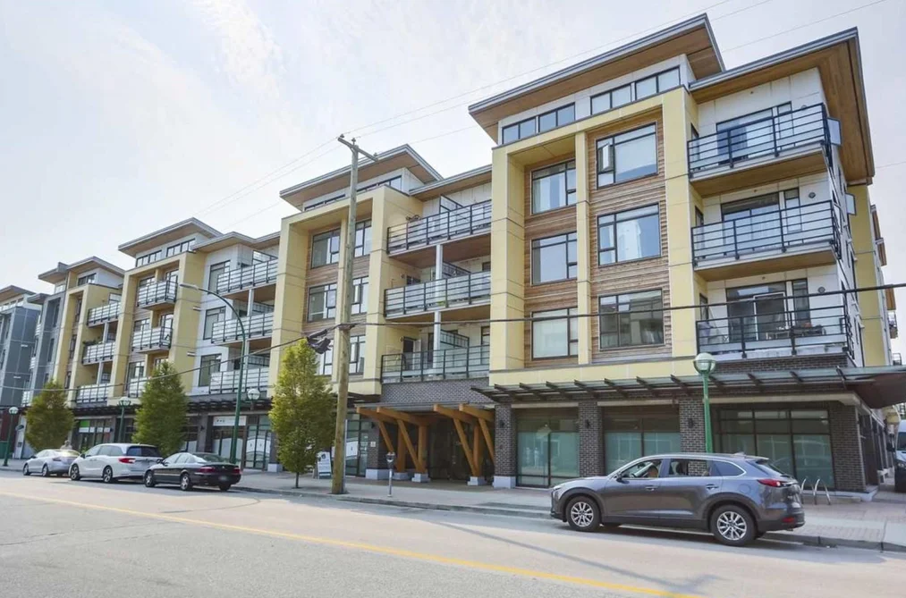 Condo for sale at 221 5248 Grimmer Street Burnaby British Columbia - MLS: R3134526