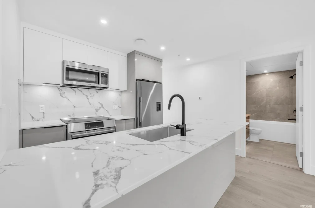 2210 E 1ST AVENUE, Vancouver BC V5N 1B6, Vancouver BC — Residential for Sale - Photo 3