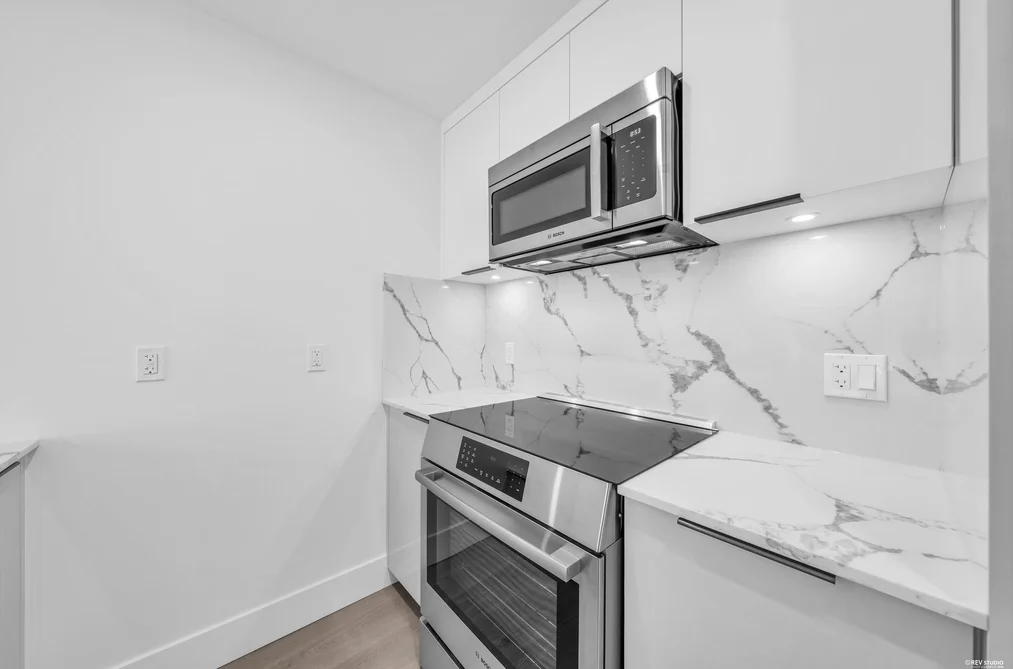 2210 E 1ST AVENUE, Vancouver BC V5N 1B6, Vancouver BC — Residential for Sale - Photo 4