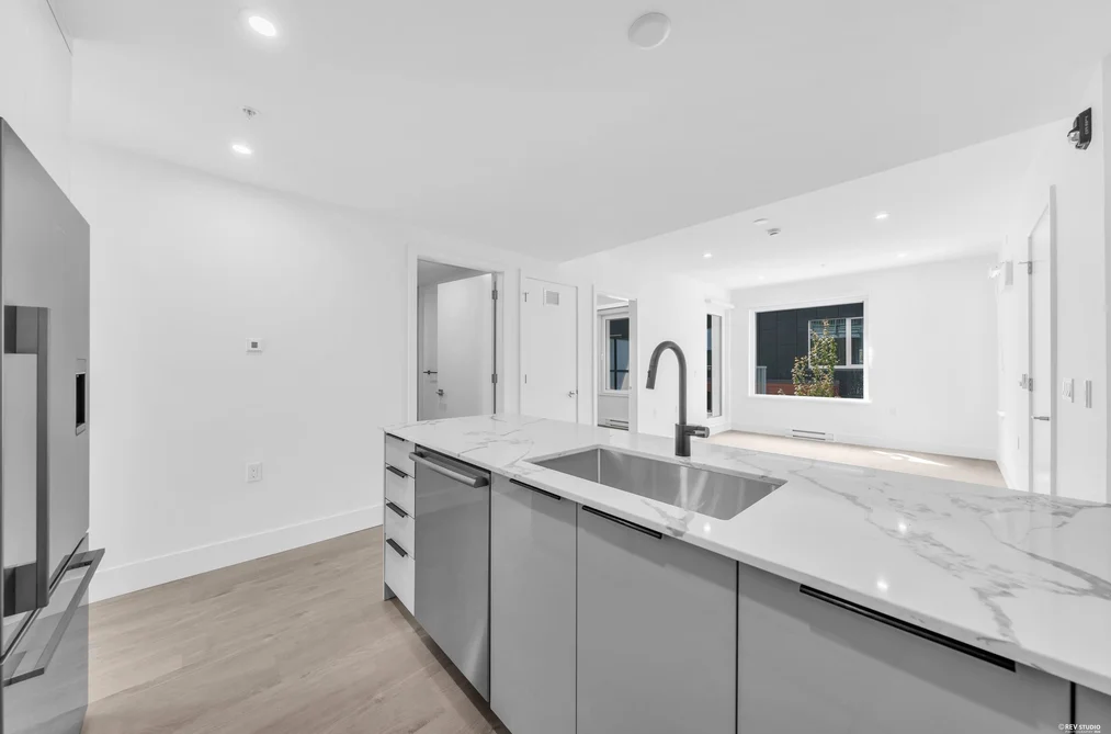 2210 E 1ST AVENUE, Vancouver BC V5N 1B6, Vancouver BC — Residential for Sale - Photo 6