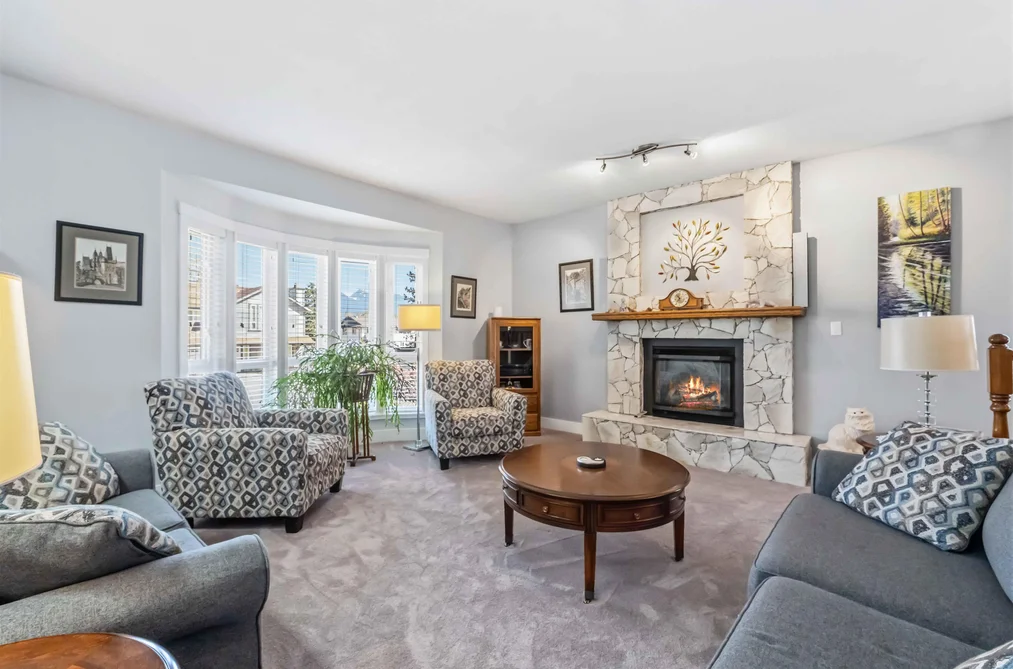 22108 KERRY CRESCENT, Maple Ridge BC V2X 0V8, Maple Ridge BC — Residential for Sale - Photo 4