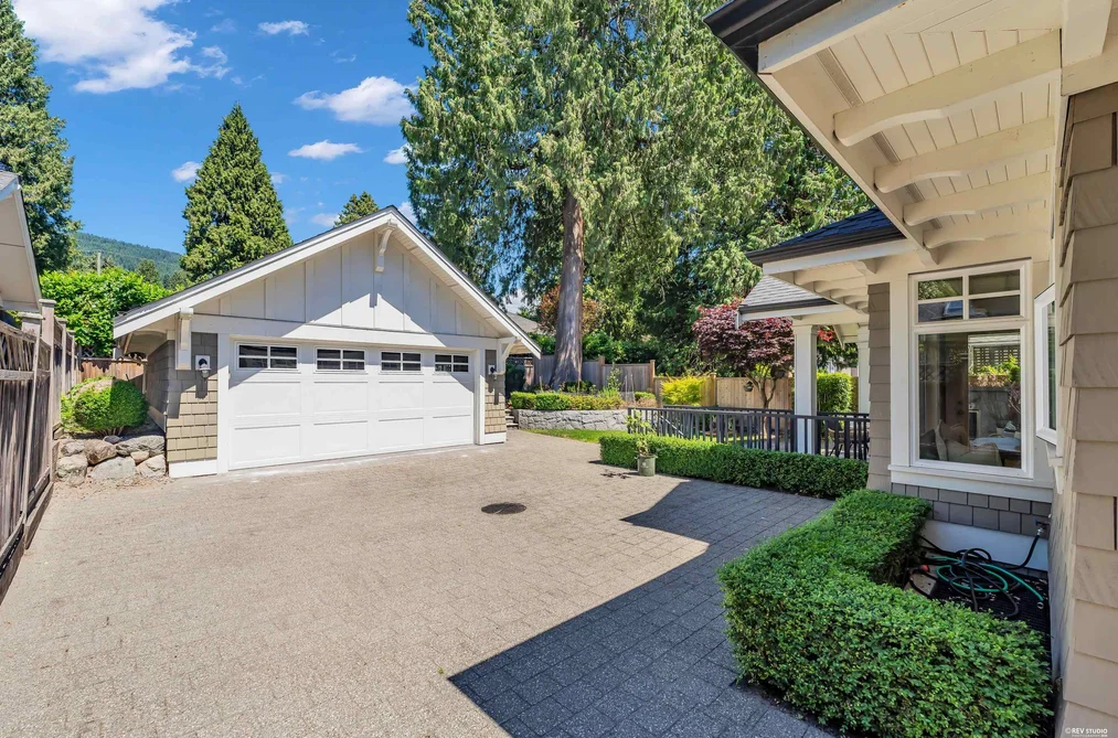 2213 JEFFERSON AVENUE, West Vancouver BC V7V 2A9, West Vancouver BC — Residential for Sale — Photo 37 of 40
