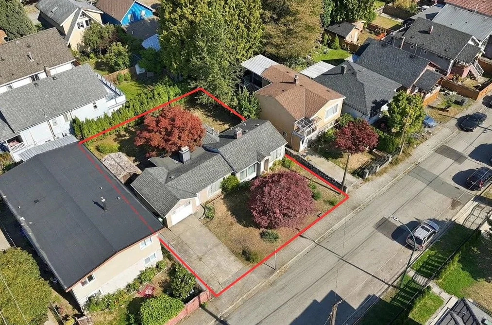 House for sale at 2219 E 25th Avenue Vancouver British Columbia - MLS: R3168047