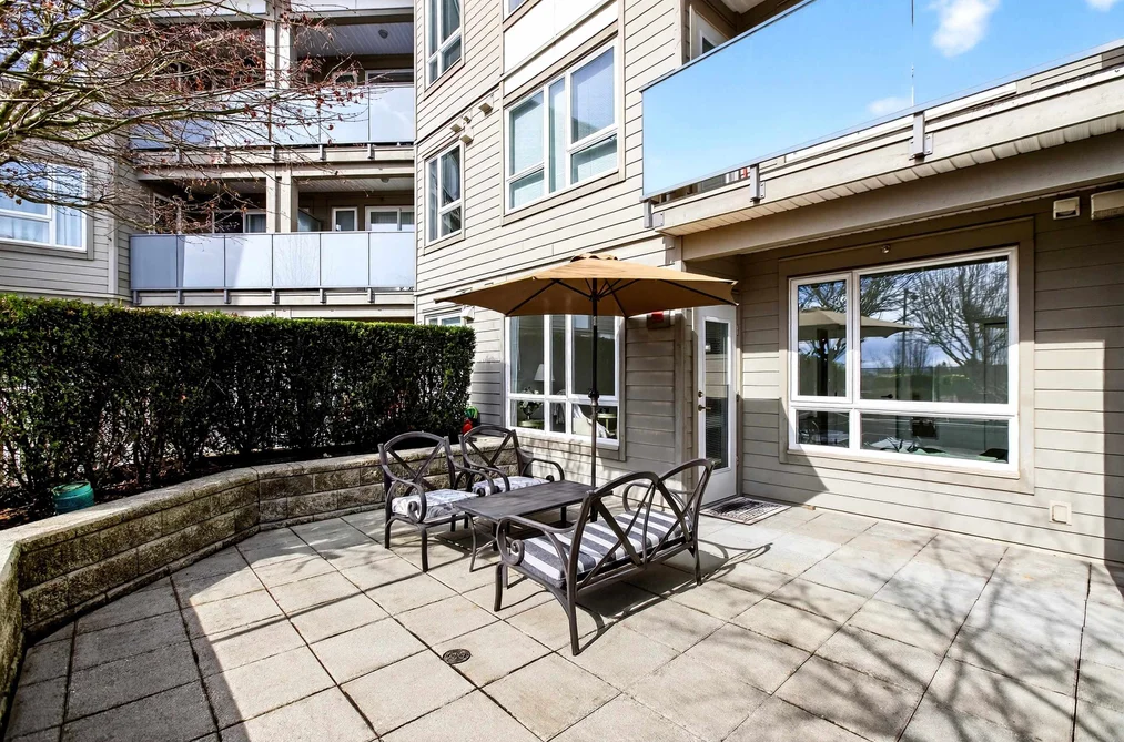 Condo for sale at 222 10880 No. 5 Road Richmond British Columbia - MLS: R3098063