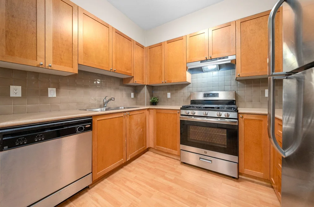 222 2280 WESBROOK MALL, Vancouver BC V6T 2K3, Vancouver BC — Residential for Sale — Photo 9 of 32