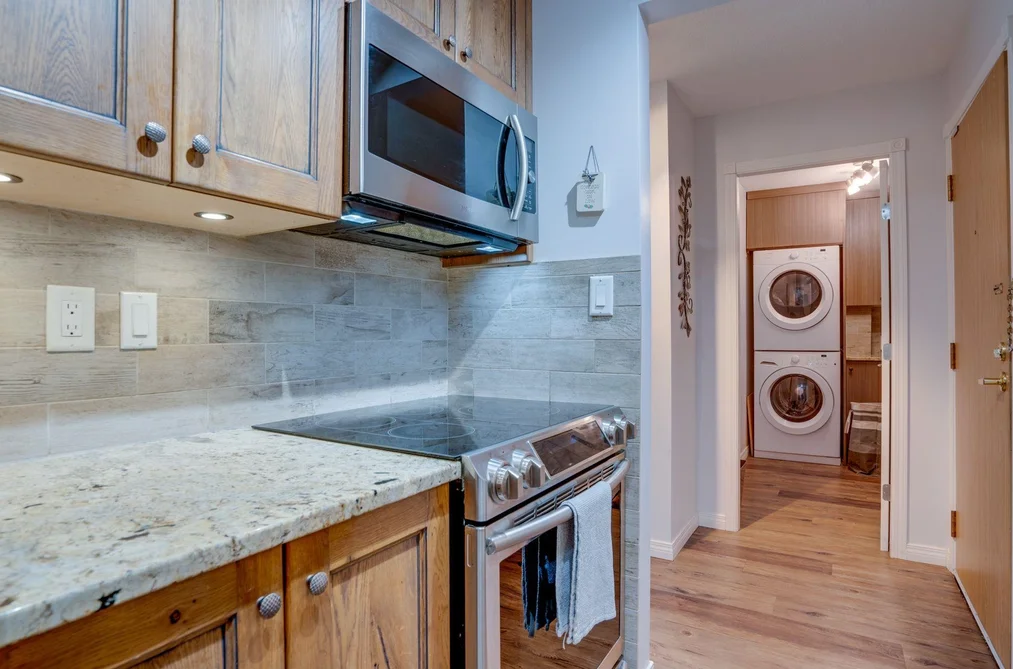 222 575 SUTHERLAND AVENUE, No City Value BC V1Y 8V1, No City Value BC — Residential for Sale - Photo 2