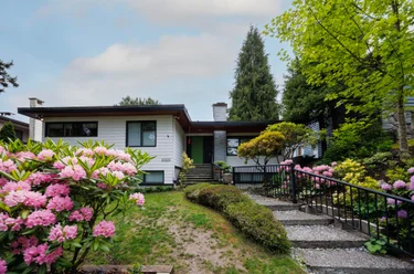 2220 W 32nd Ave, Vancouver, BC - MLS: R3166514