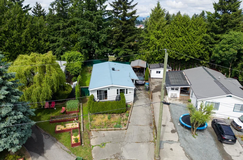 Manufactured On Land for sale at 2225 Crystal Court Abbotsford British Columbia - MLS: R3104110