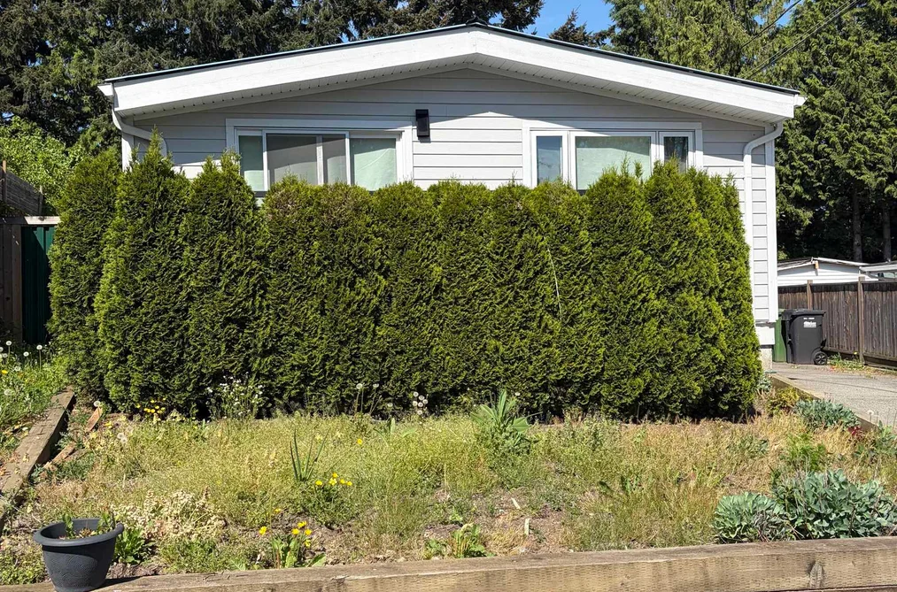 Manufactured On Land for sale at 2225 Crystal Court Abbotsford British Columbia - MLS: R3104110