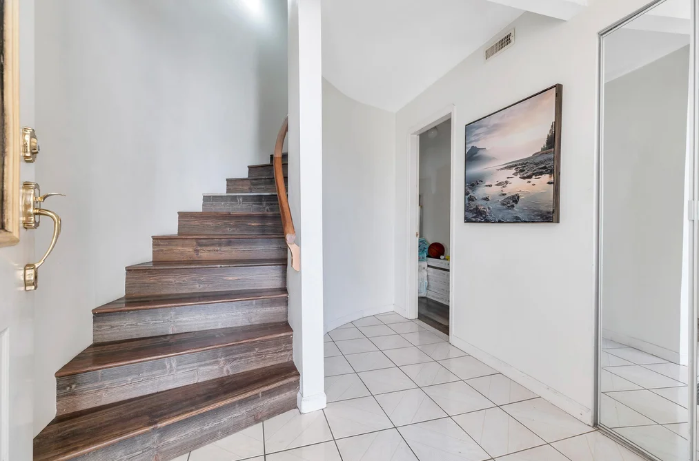 2225 KAPTEY AVENUE, Coquitlam BC V3K 6C7, Coquitlam BC — Residential for Sale - Photo 2