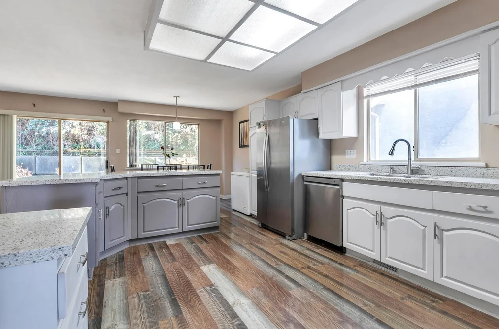 2225 KAPTEY AVENUE, Coquitlam BC V3K 6C7, Coquitlam BC — Residential for Sale - Photo 4