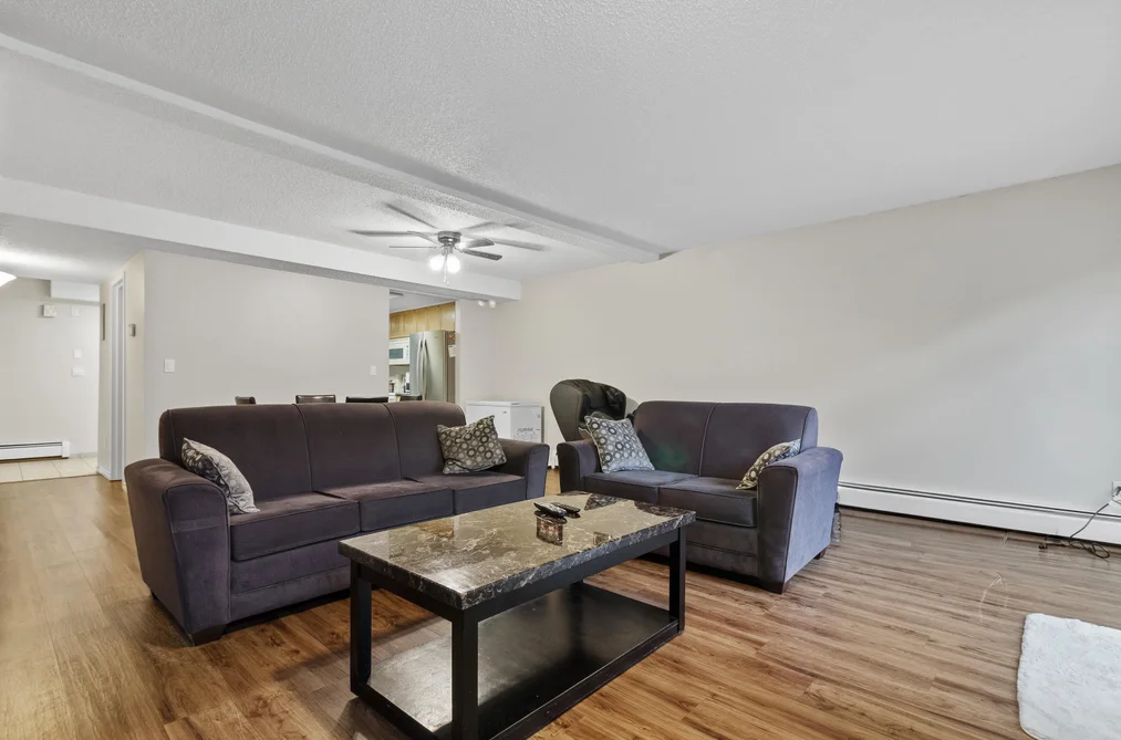 223 7453 140 STREET, Surrey BC V3W 6G5, Surrey BC — Residential for Sale - Photo 2